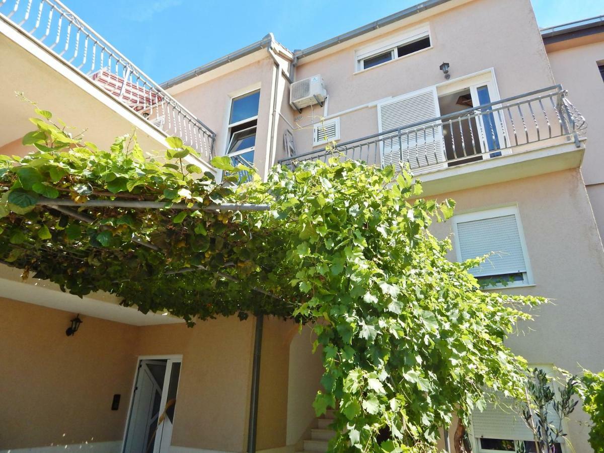 Apartment Marko Подстрана Екстер'єр фото